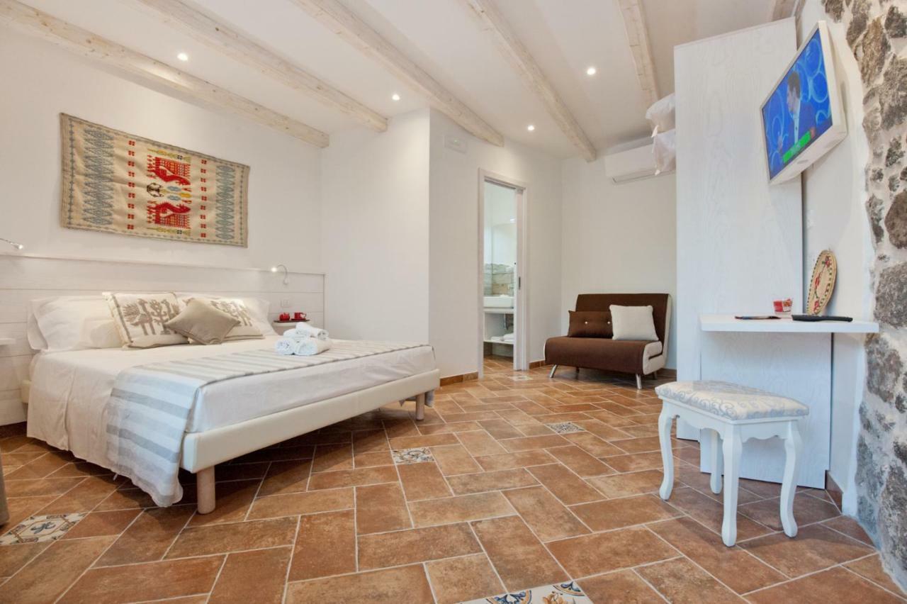 B&B La Roccia Castelsardo Exterior foto